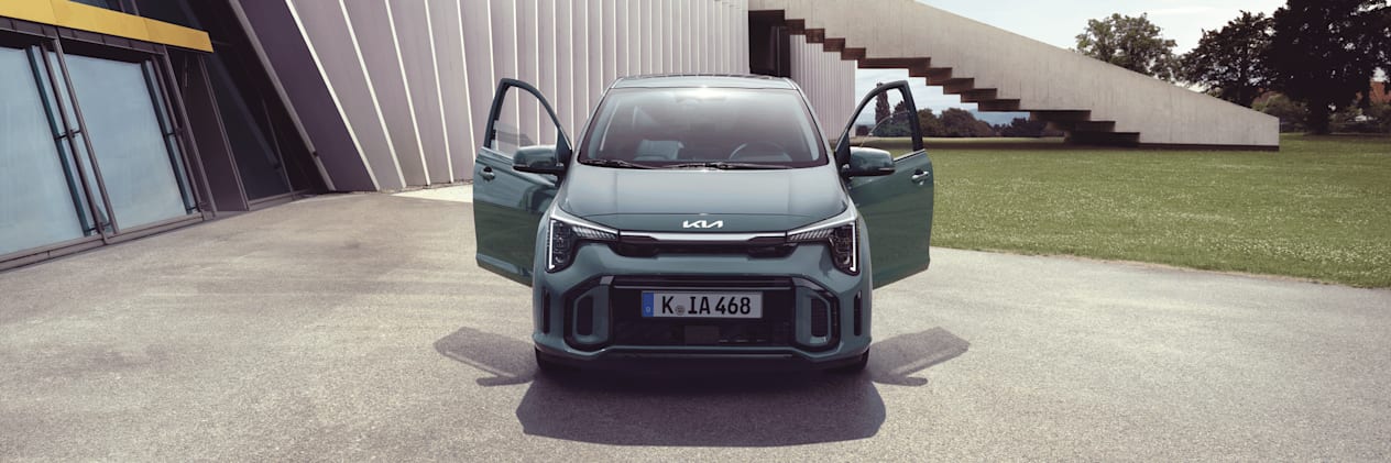 Kia Picanto 2024 : face avant statique avec portes ouvertes