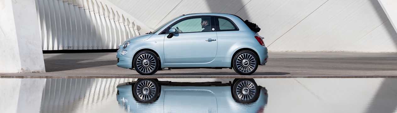 Fiat 500 Hybrid Cabrio vue de profil