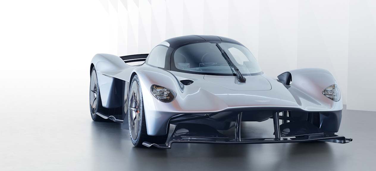 Aston Martin Valkyrie : Trois quart avant