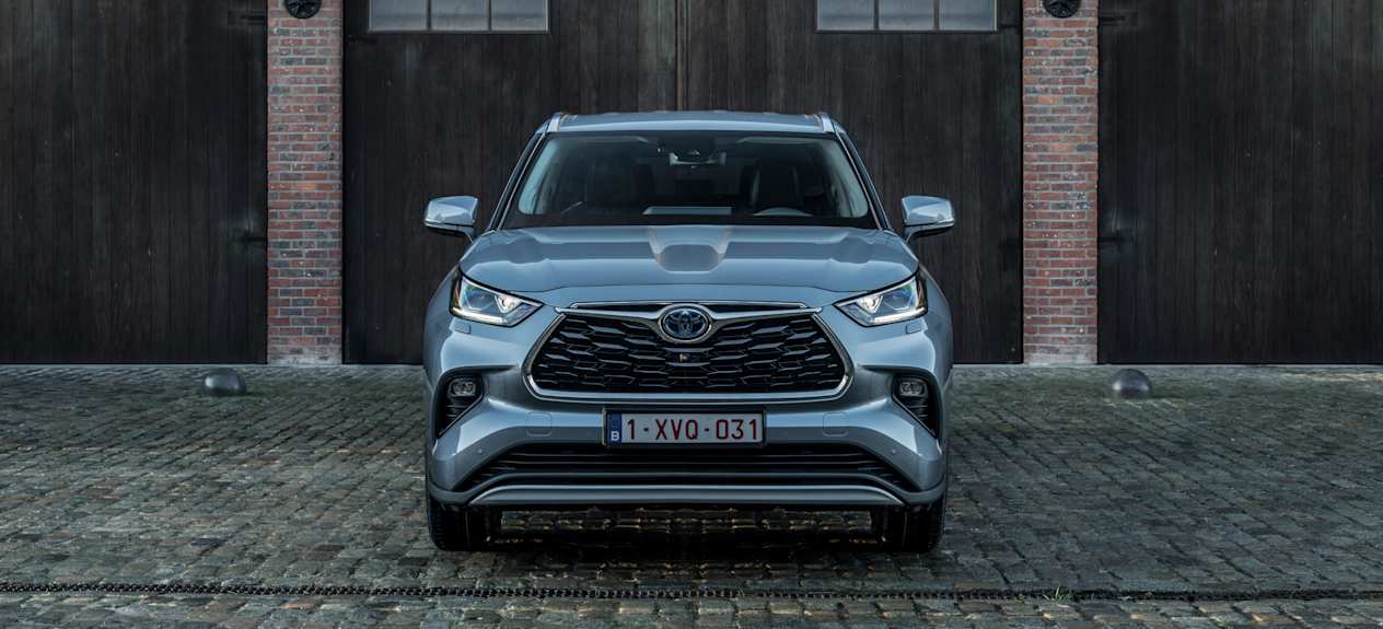 Toyota Highlander 2021 : face avant statique