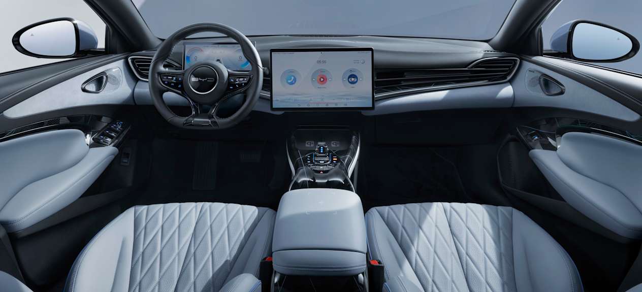 BYD Seal 2023 : intérieur bleu
