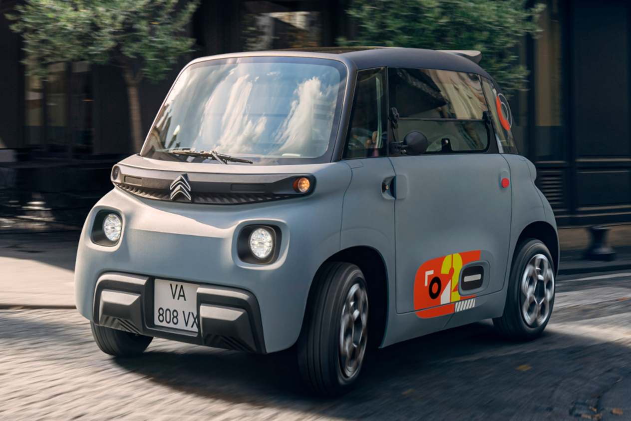 Citroën Ami Pop 2024 : trois quarts avant gauche dans la rue