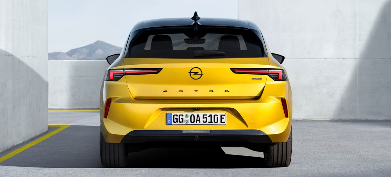 Opel Astra 2022 : face arrière statique