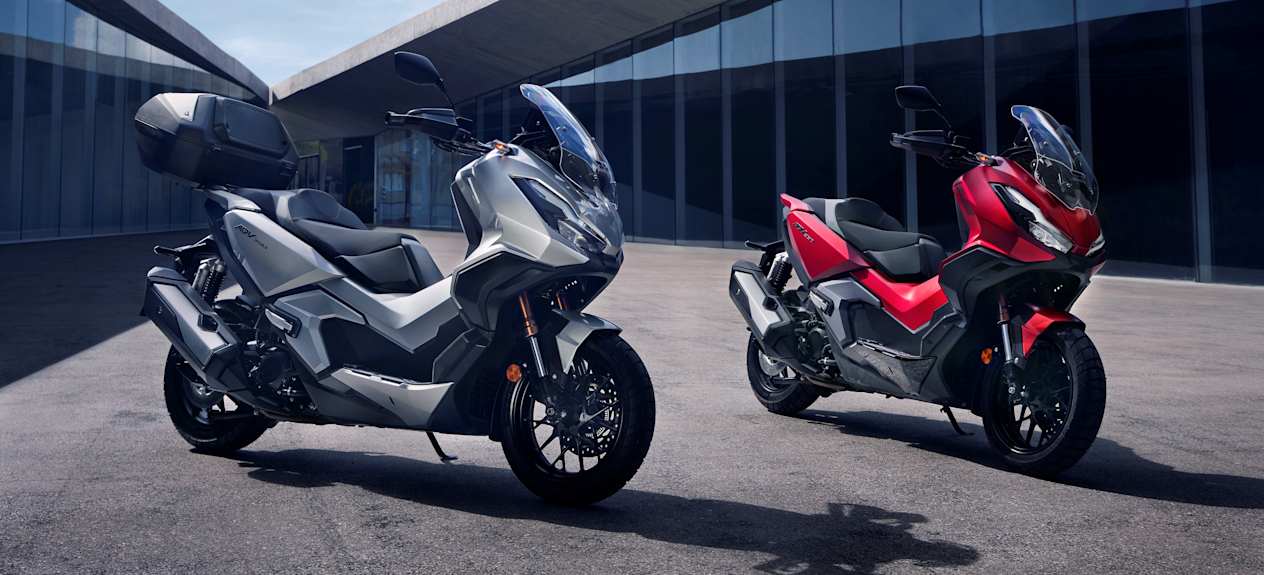 Honda ADV 350 2022 : gris et rouge