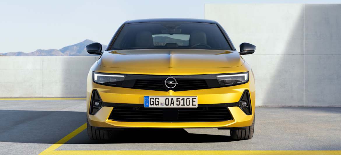 Opel Astra 2022 : face avant statique
