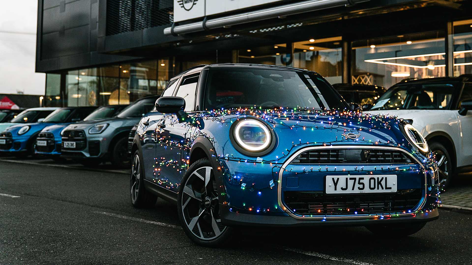 Christmas Holiday Opening Hours.