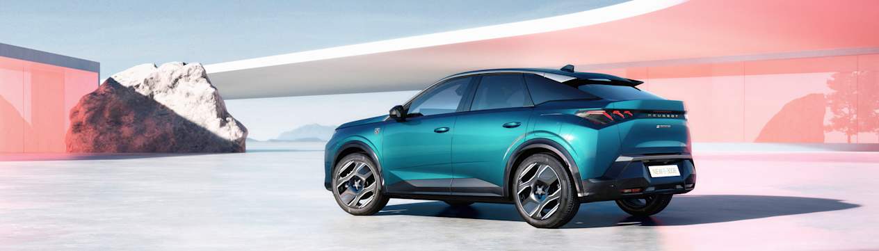 Peugeot 3008 2024 : trois quarts arrière gauche statique