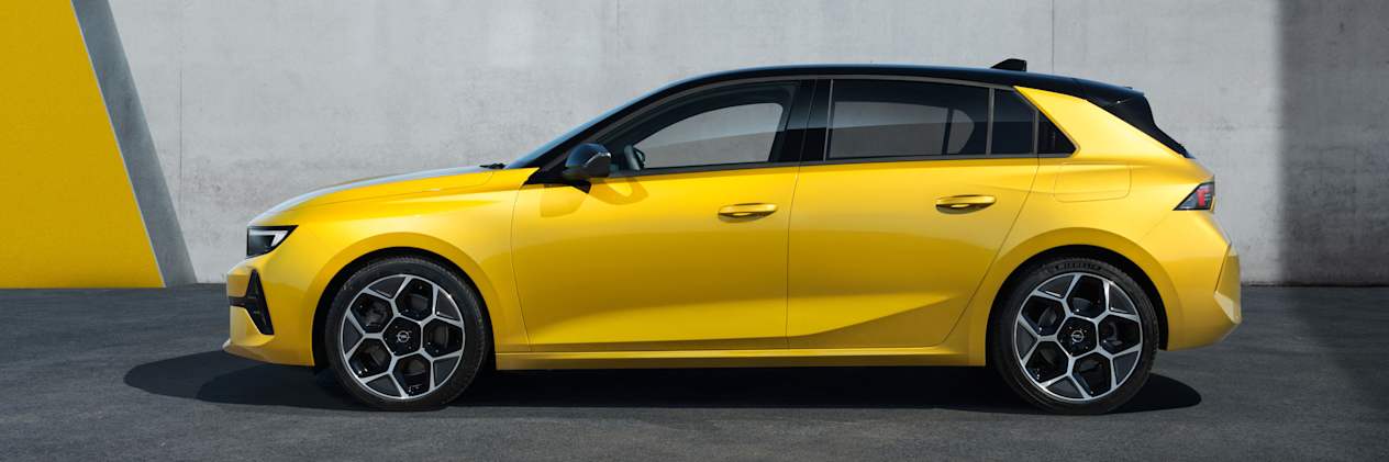 Opel Astra 2022 : profil gauche statique