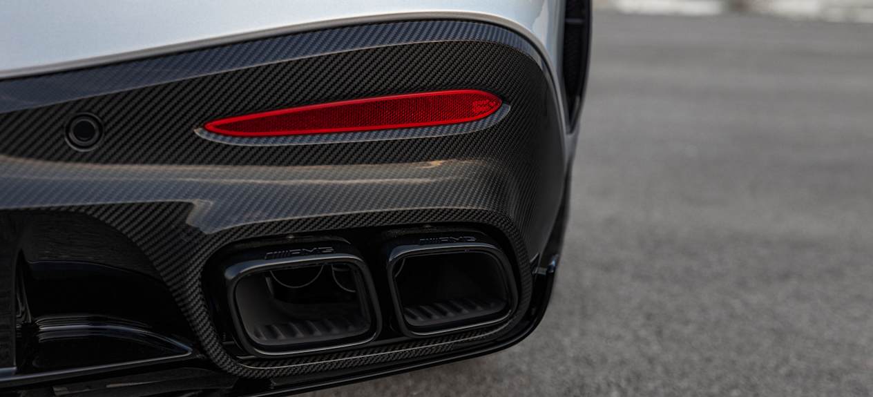 Mercedes-AMG GT 2023 canules d'échappement