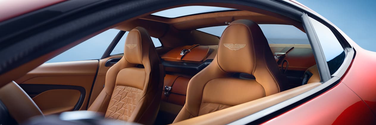 Aston Martin Vanquish 2024 : détail sièges