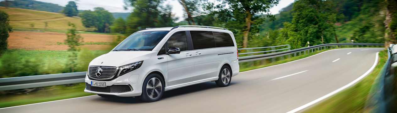 Mercedes EQV : trois quarts avant gauche sur route