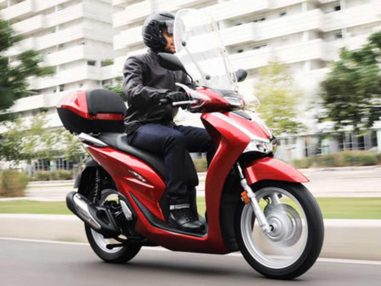 Honda SH125i profil