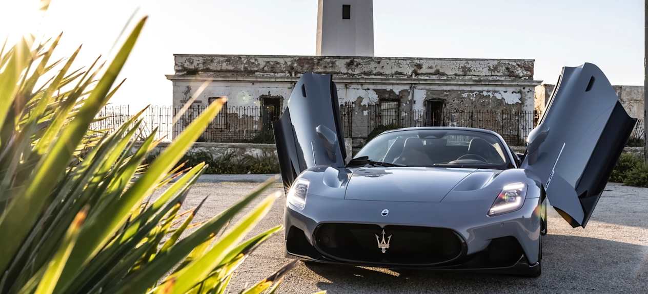 Maserati MC20 portes elytres