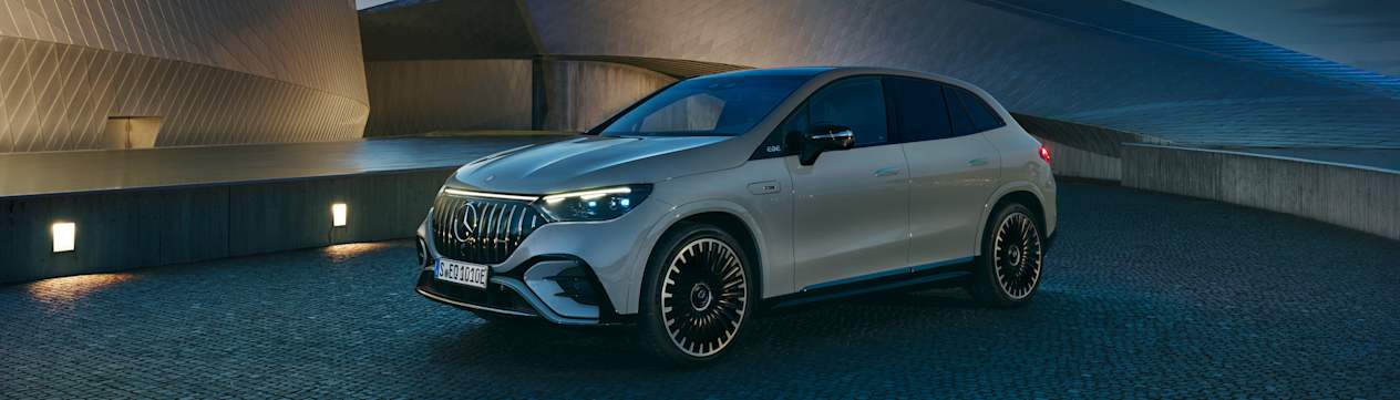 Mercedes-AMG EQE SUV 2022 : trois quarts avant de nuit