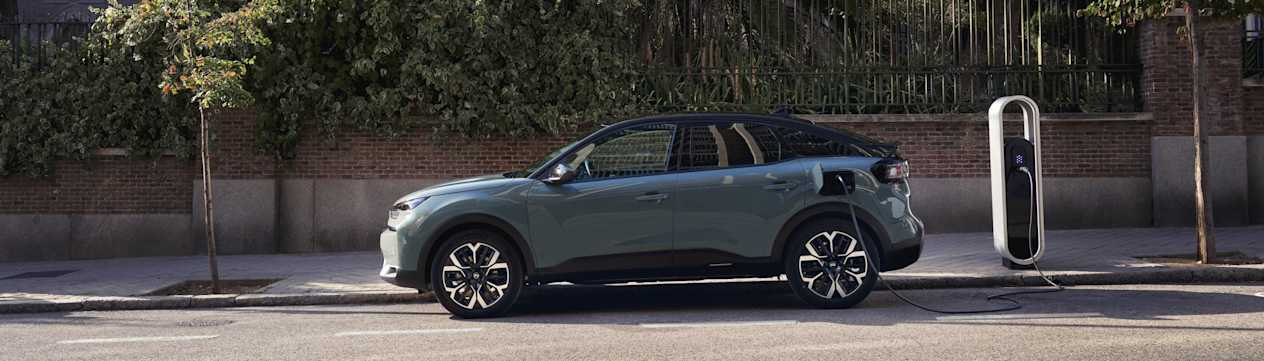 Citroën C4 2025 : profil gauche statique en charge