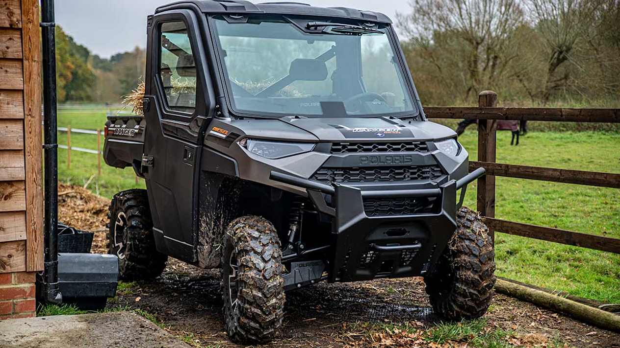 Polaris Ranger Diesel Deluxe 2023 : Full Cab Plus face avant