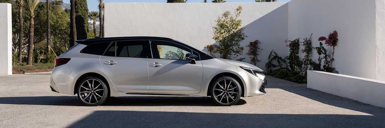 toyota Corolla Touring Sports 2023 profil
