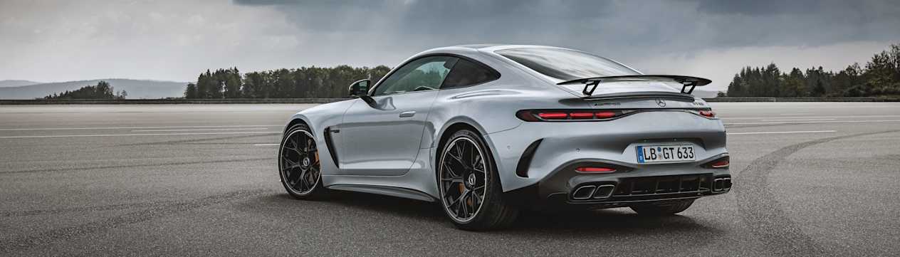 Mercedes-AMG GT 2023 : trois quarts arrière gauche statique
