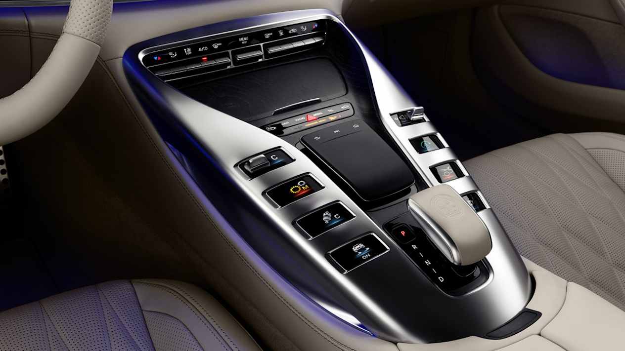 Mercedes-Benz AMG GT Coupé 4 portes console