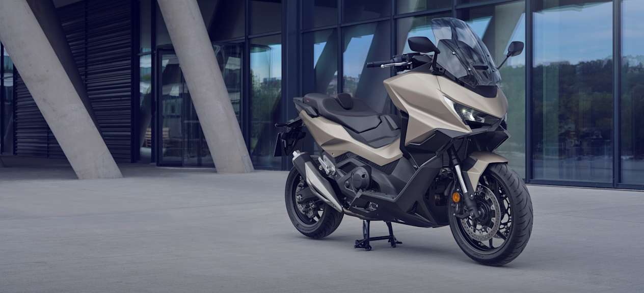 Honda Forza 750 2025 bequille centrale