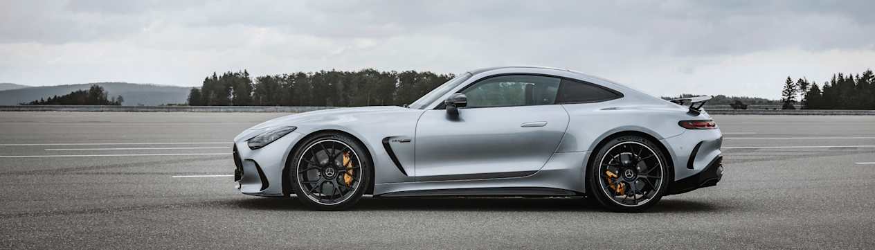 Mercedes-AMG GT 2023 : profil gauche statique