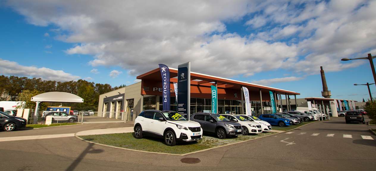 Concession Peugeot à Givors