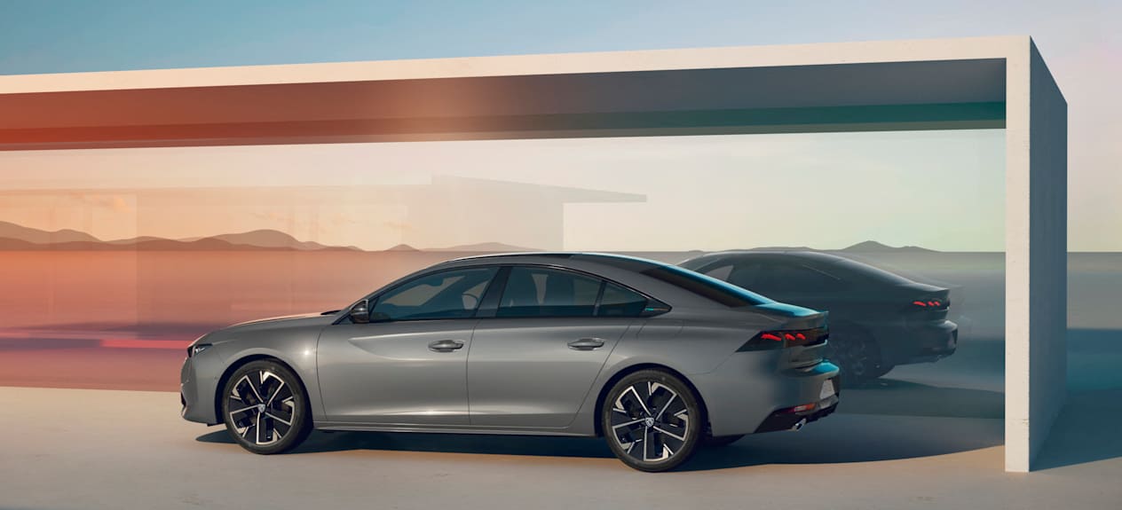 Peugeot 508 2023 : profil gauche