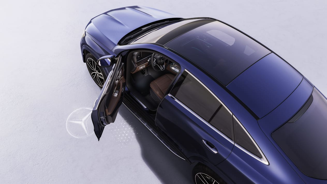 Mercedes GLE Coupé 2023 : vu de dessus toit panoramique