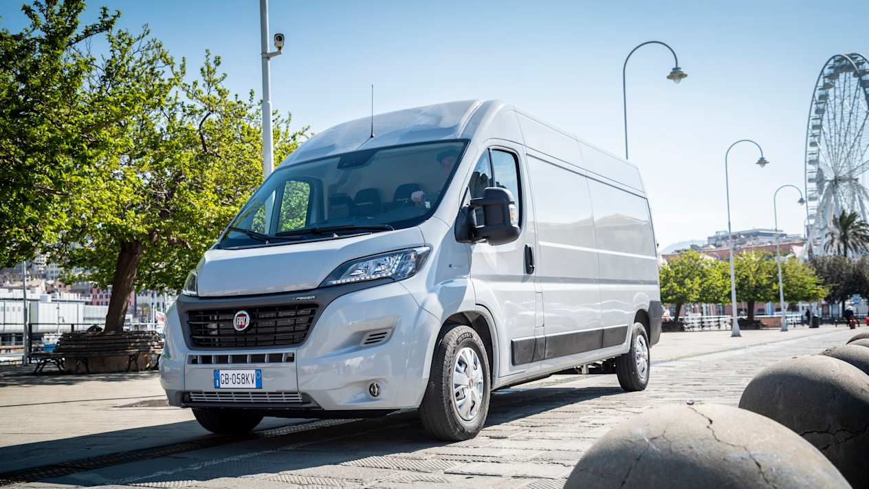Fiat e-Ducato 3 quarts avant