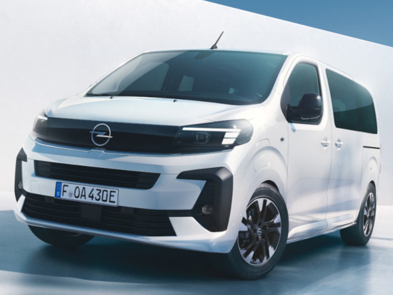 Opel Zafira 2024 : trois quarts avant gauche statique