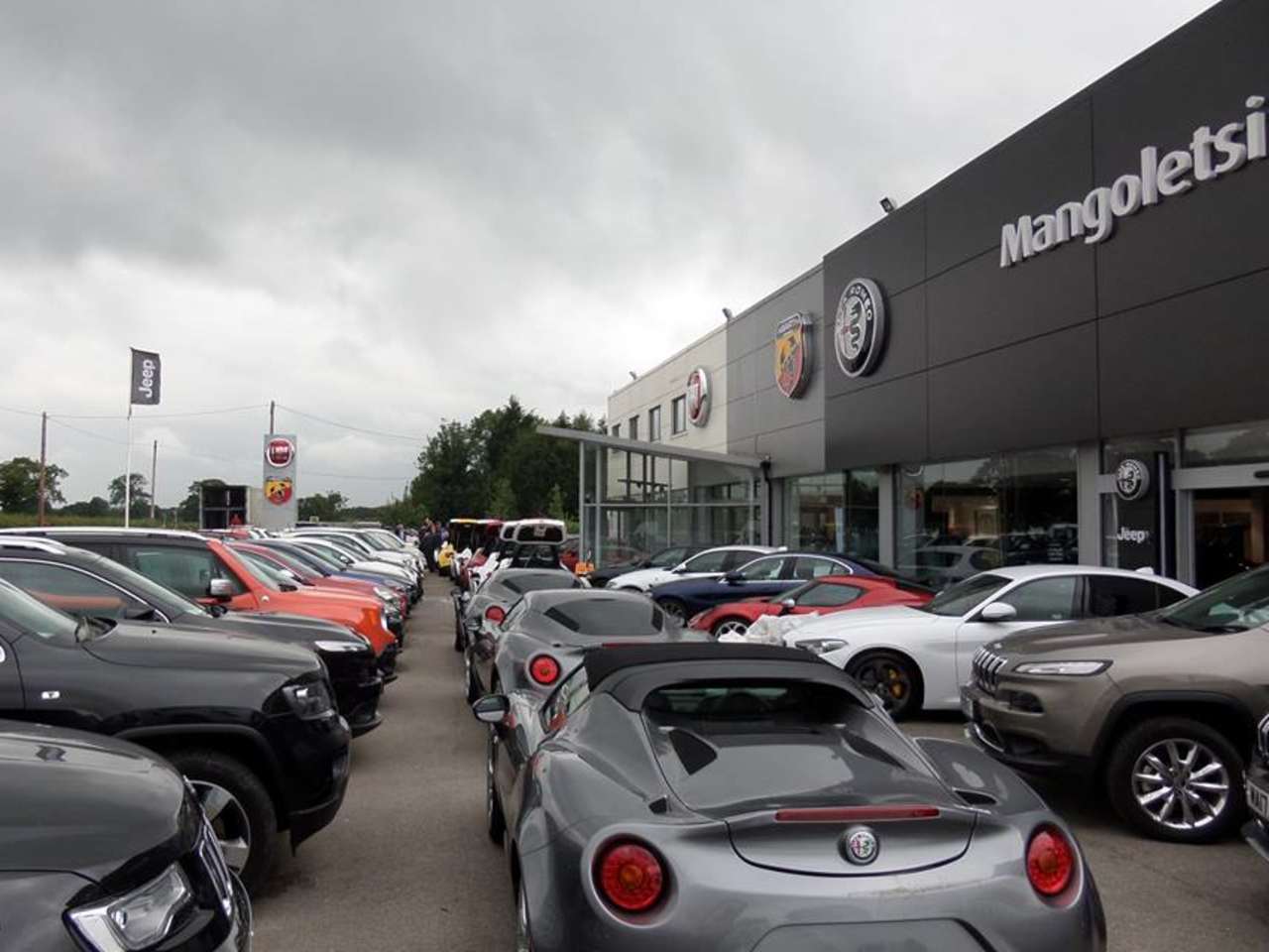 11 Alfa Romeo 4C's Leave For New Homes