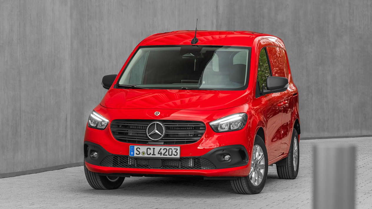 Mercedes-Benz Citan 2021 rouge avant statique