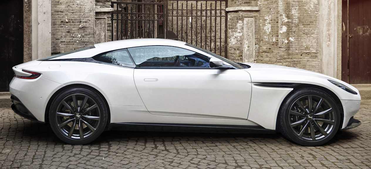 Aston Martin DB 11 : Profil
