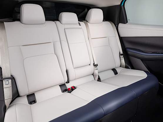 All-New Nissan LEAF interior back seats