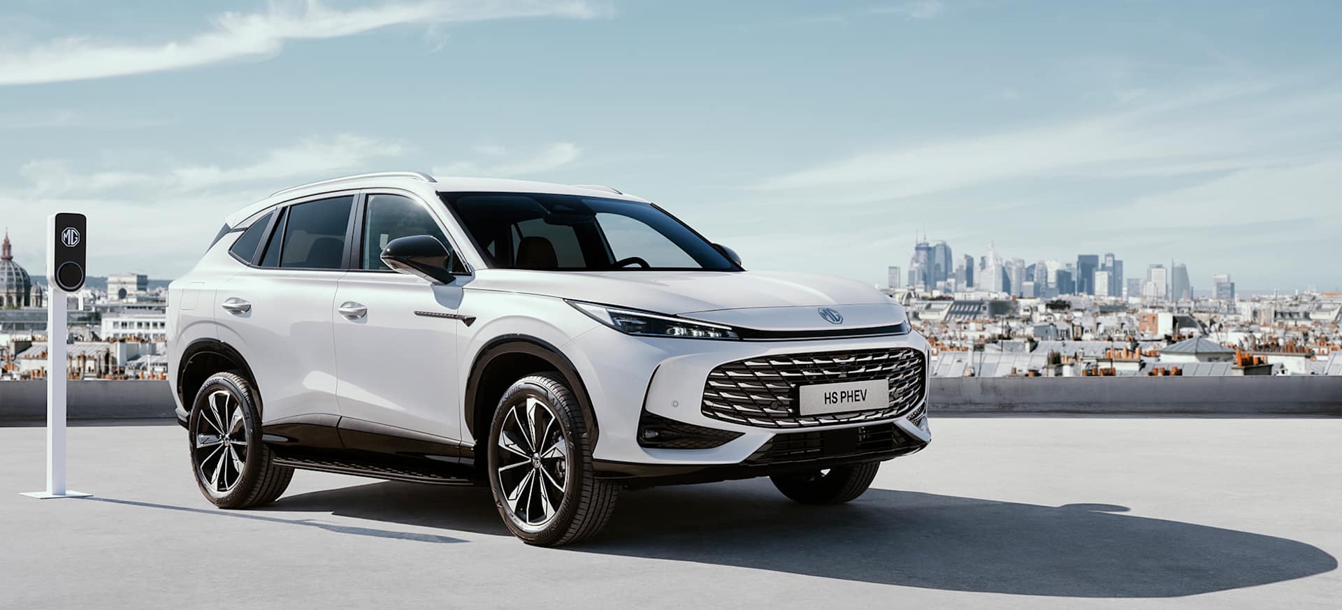 €2,500 off on MG HS Plug-in Hybrid