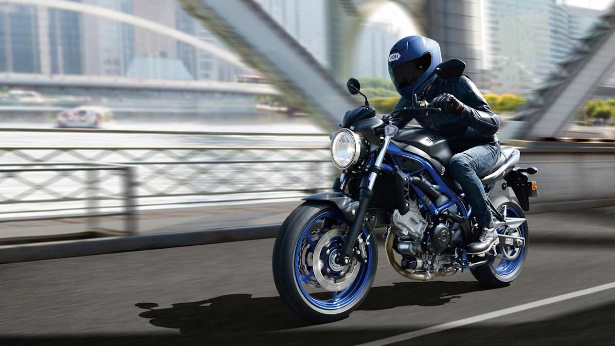 Suzuki SV650 3/4 avant