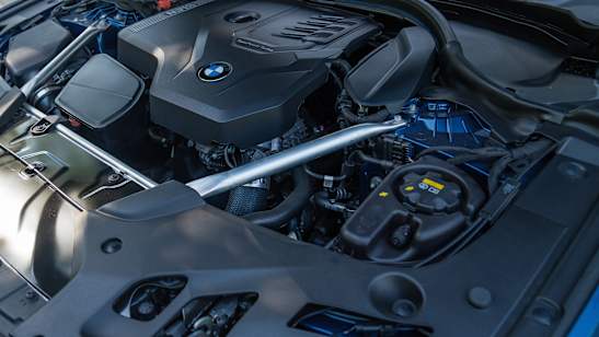 Động cơ mạnh mẽ từ BMW 