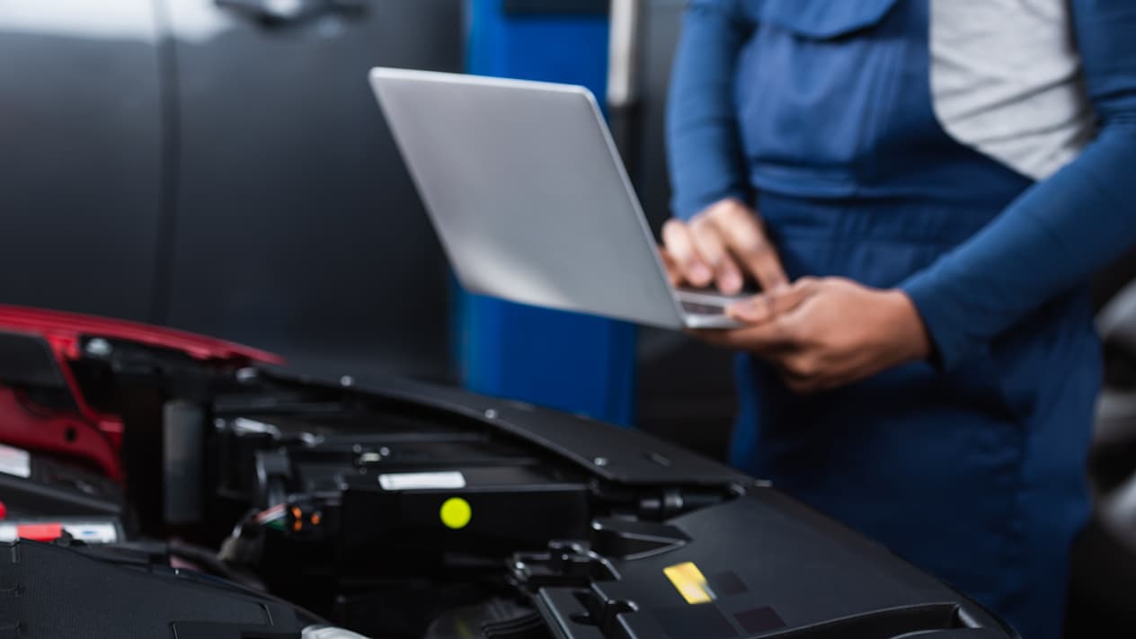 Kia advanced diagnostics at Shelly Motors