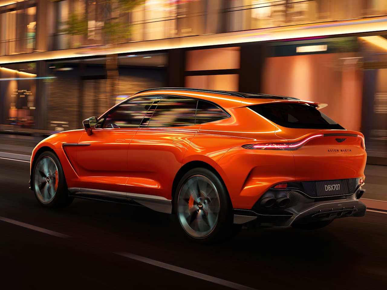 Aston Martin DBX 707 / DBX S