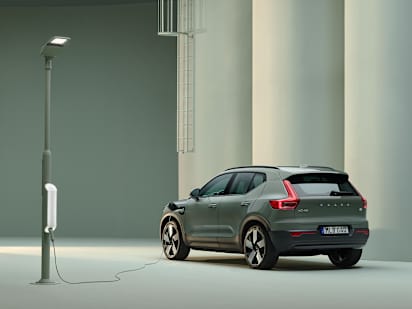 Volvo xc40 sales electric ireland