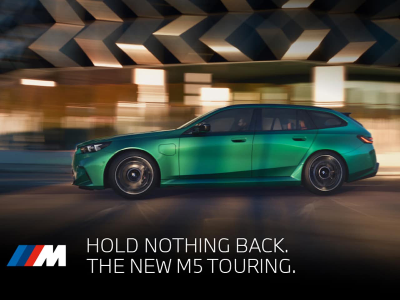 HOLD NOTHING BACK. THE NEW M5 TOURING.