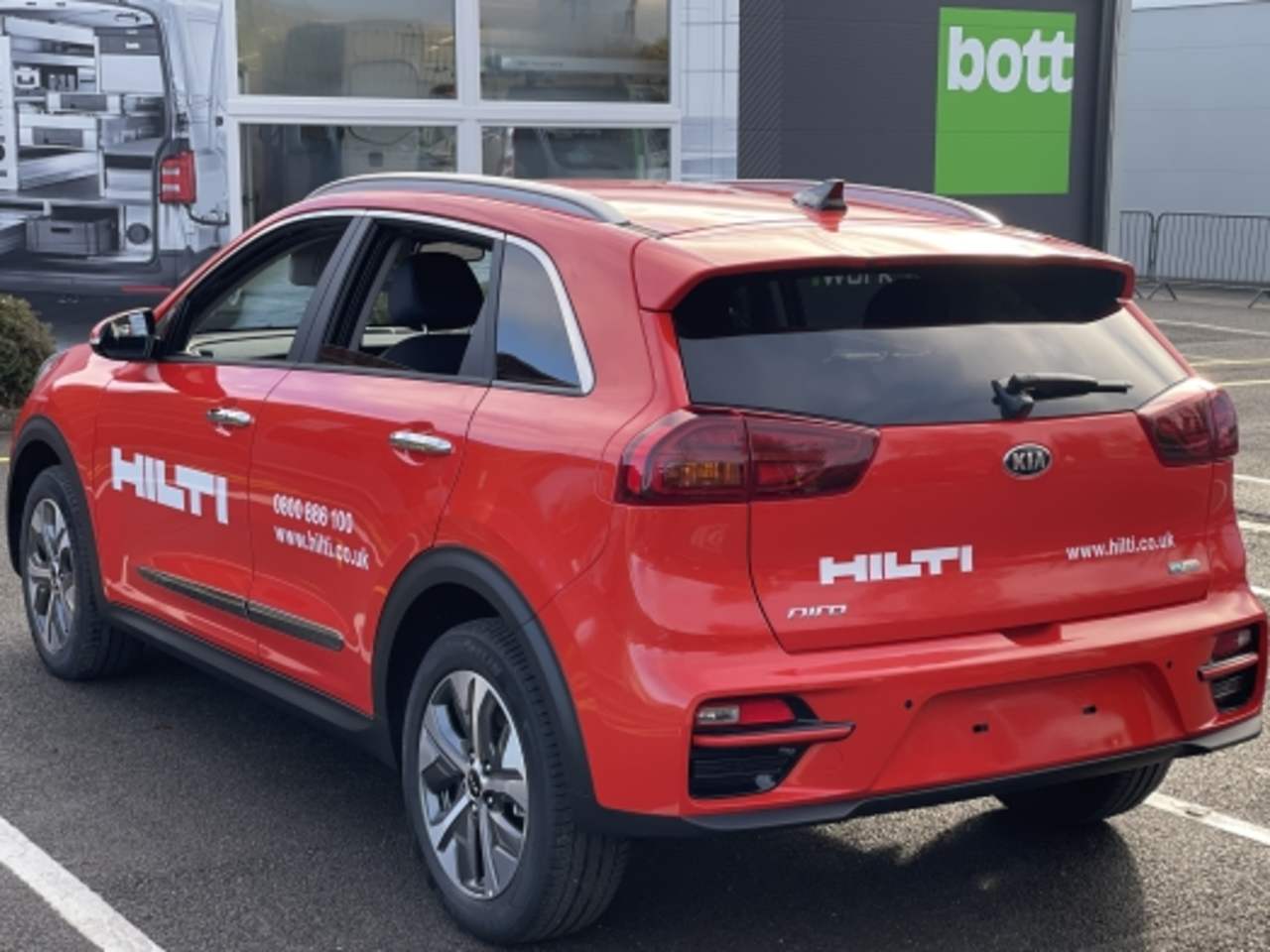 Hilti GB moves closer towards CO2 targets with rollout of Kia electric cars