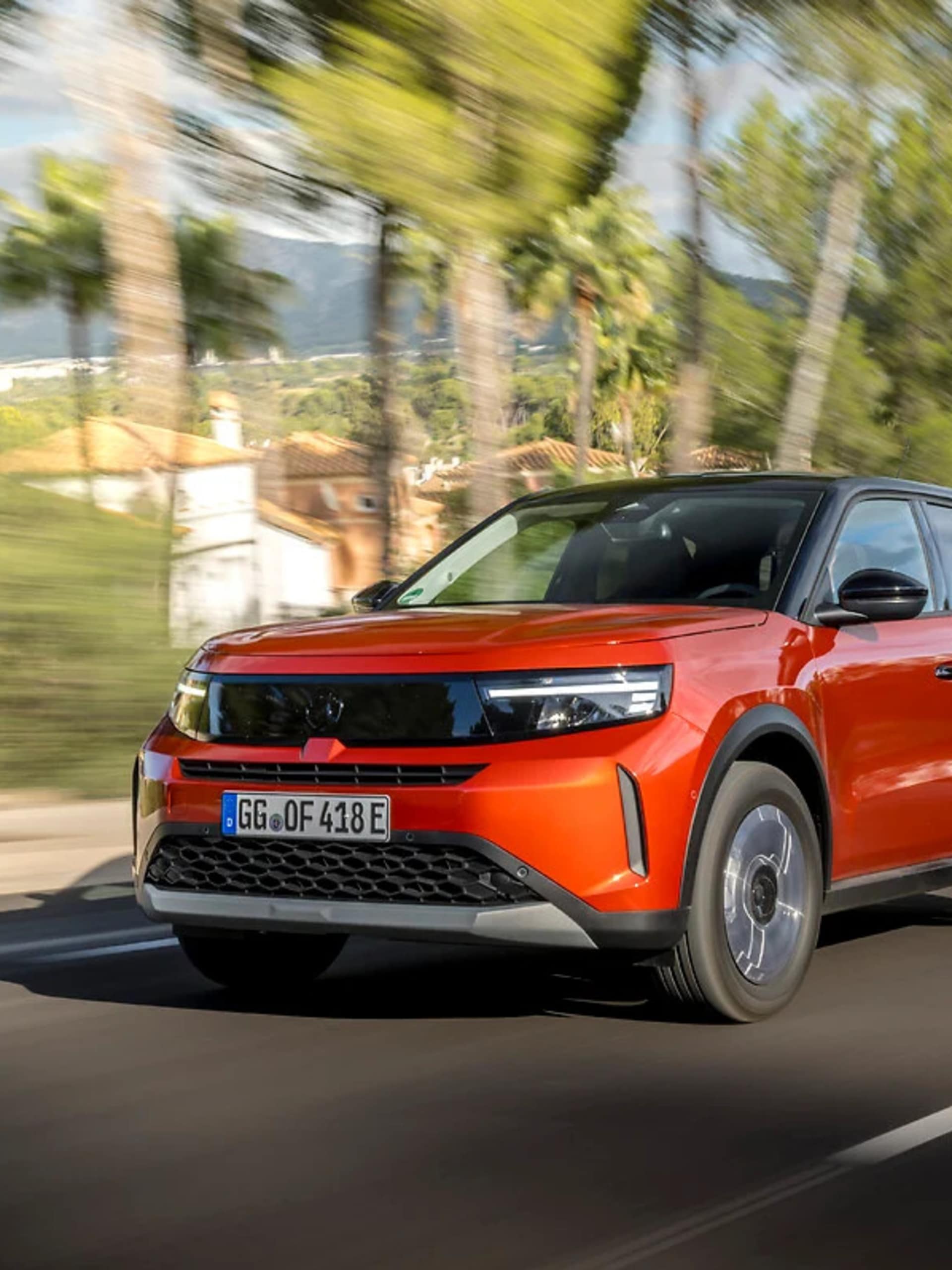 Vauxhall Frontera driving on open road