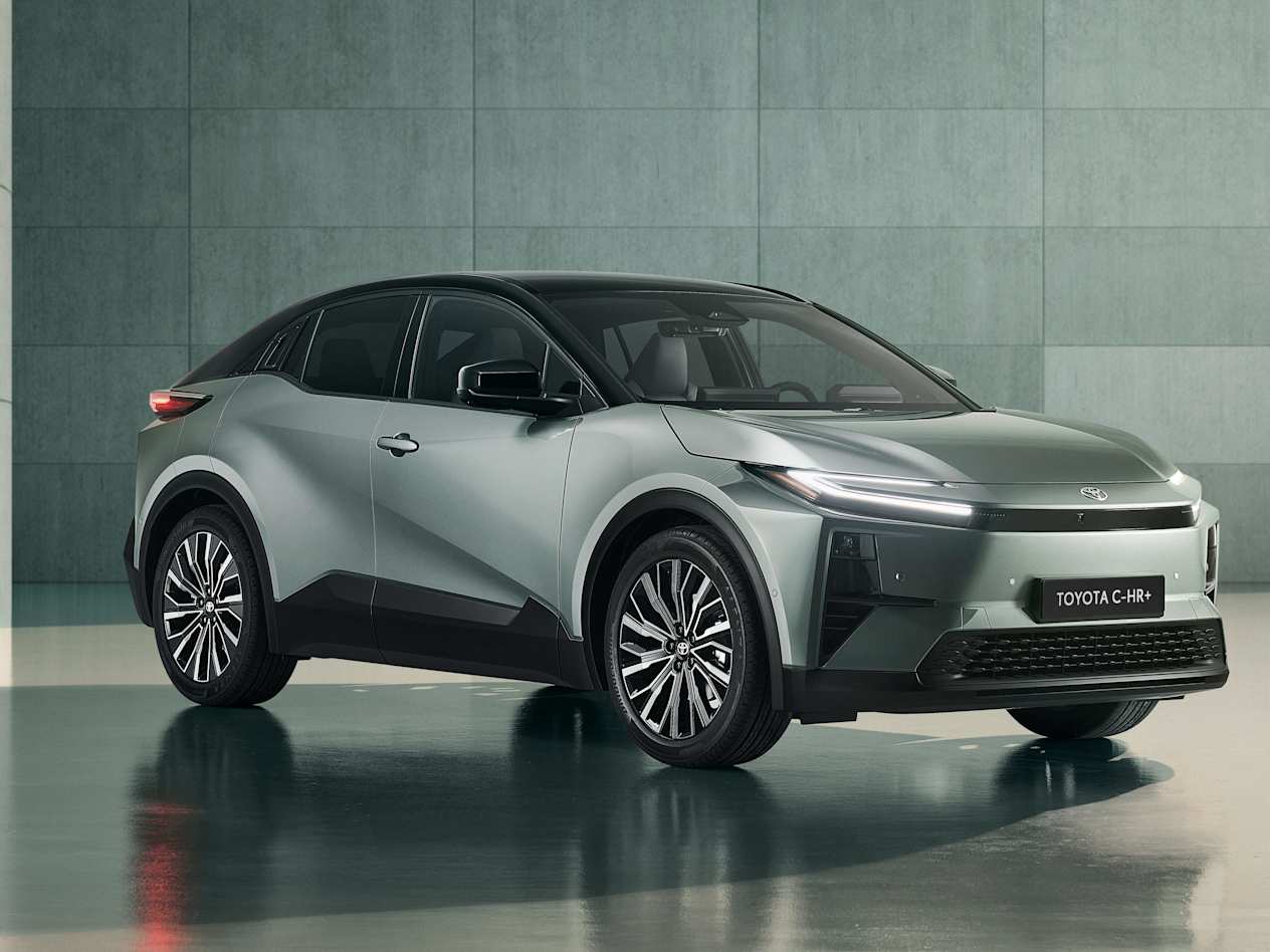 Toyota C-HR+ : vue 3/4