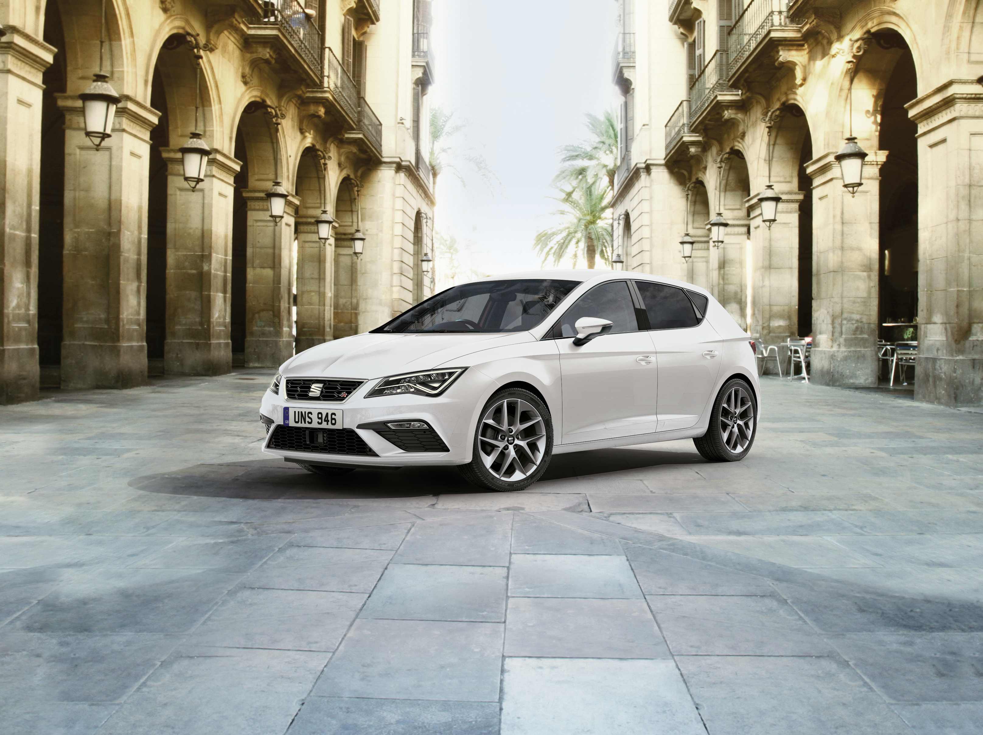 Seat Leon Named Best Family Car Johnsons Seat