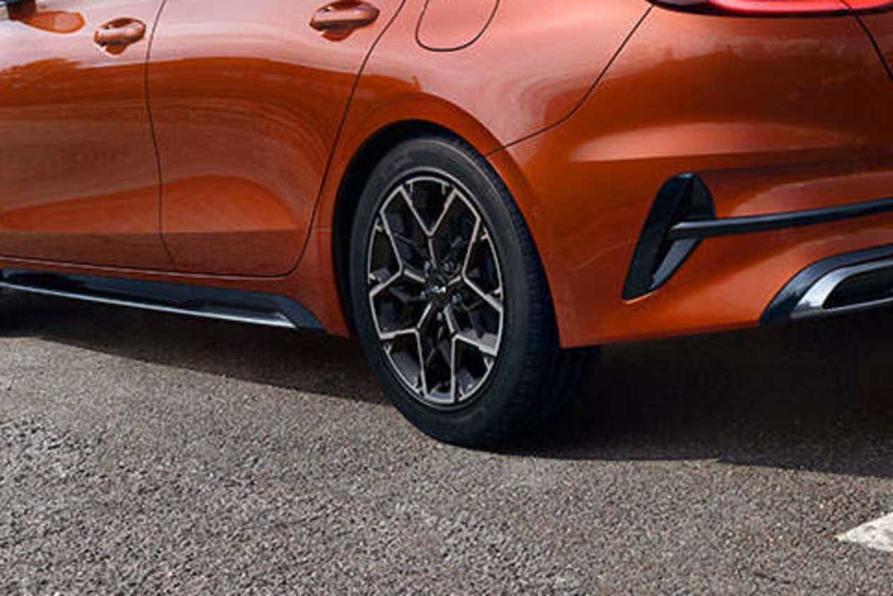 kia proceed sporty