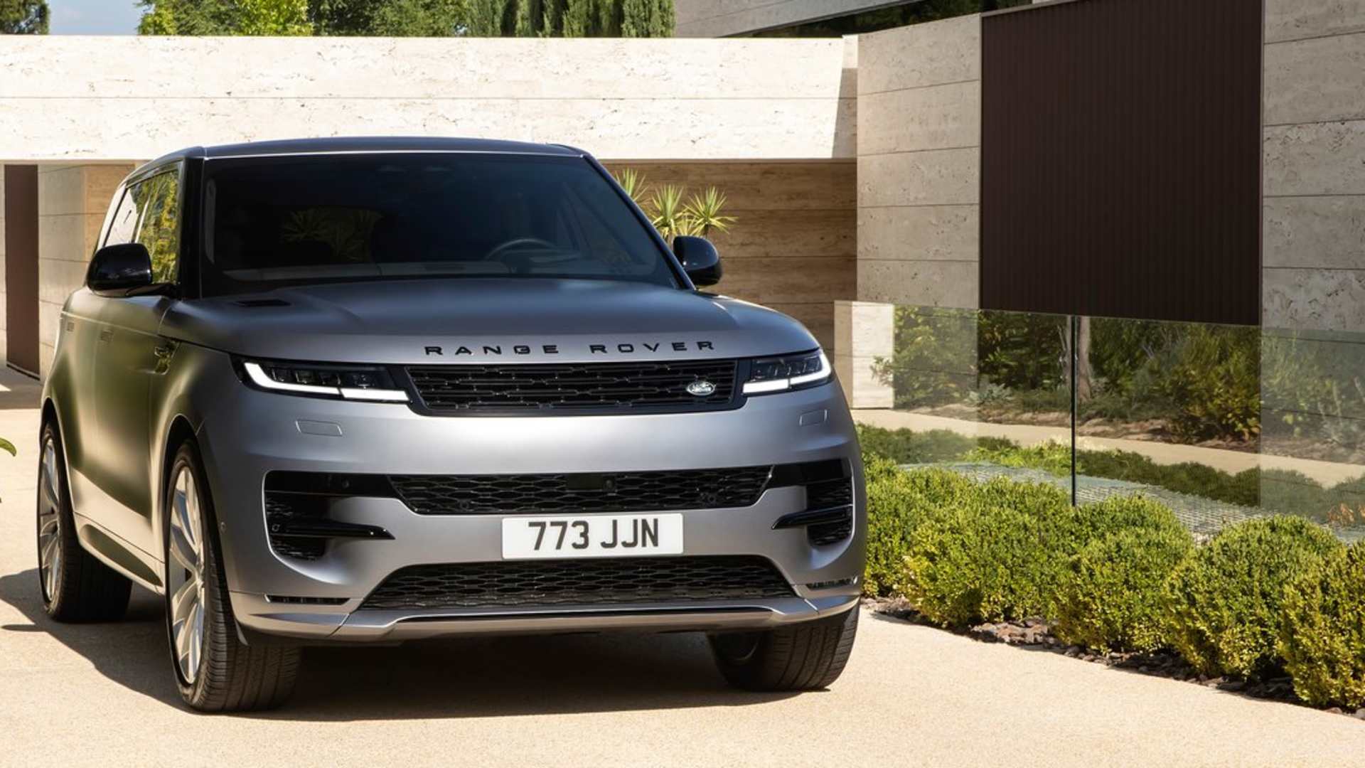 ACROSS OUR APPROVED USED RANGE ROVER STOCK