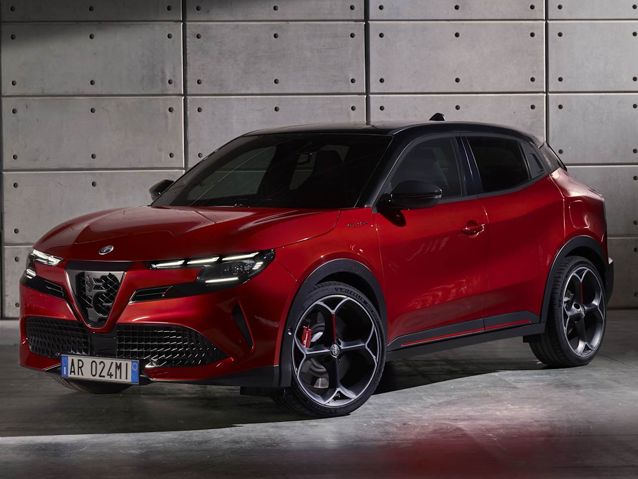 Alfa Romeo Milano avant gauche