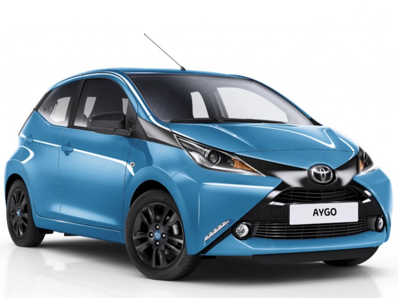 One Year Free Insurance Offer Extended to Include Over-18s with Toyota Aygo