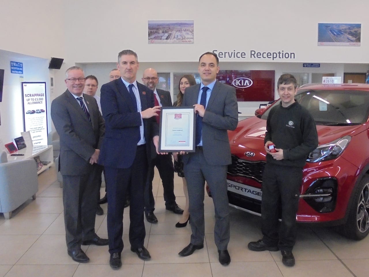 Snows Kia Guildford win the coveted Customer Experience Award... again!